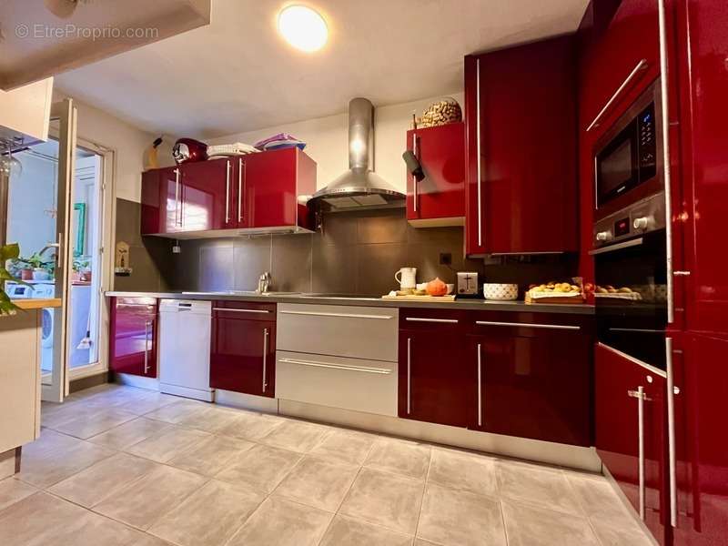 Appartement à MARSEILLE-11E