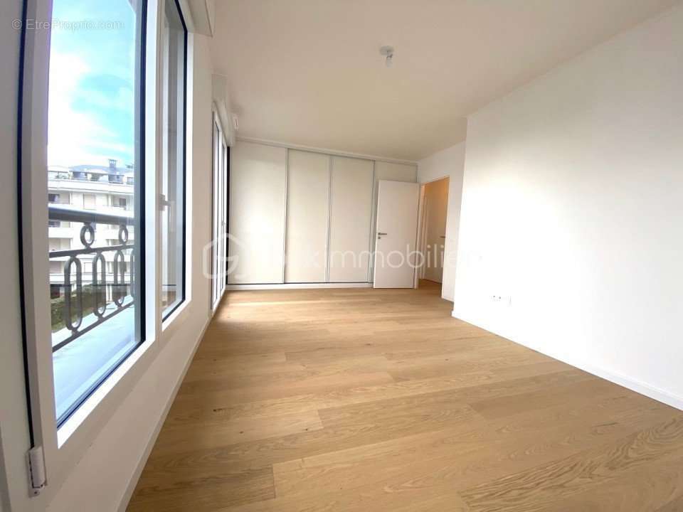 Appartement à LE PERREUX-SUR-MARNE