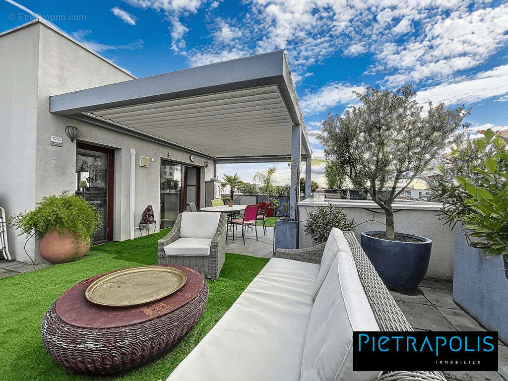 Salle à manger d&#039;été TERRASSE - Appartement à VILLEURBANNE