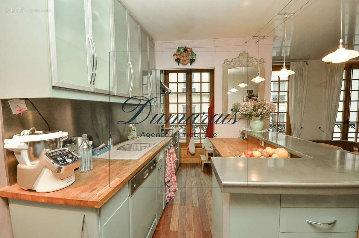 Appartement à PARIS-4E