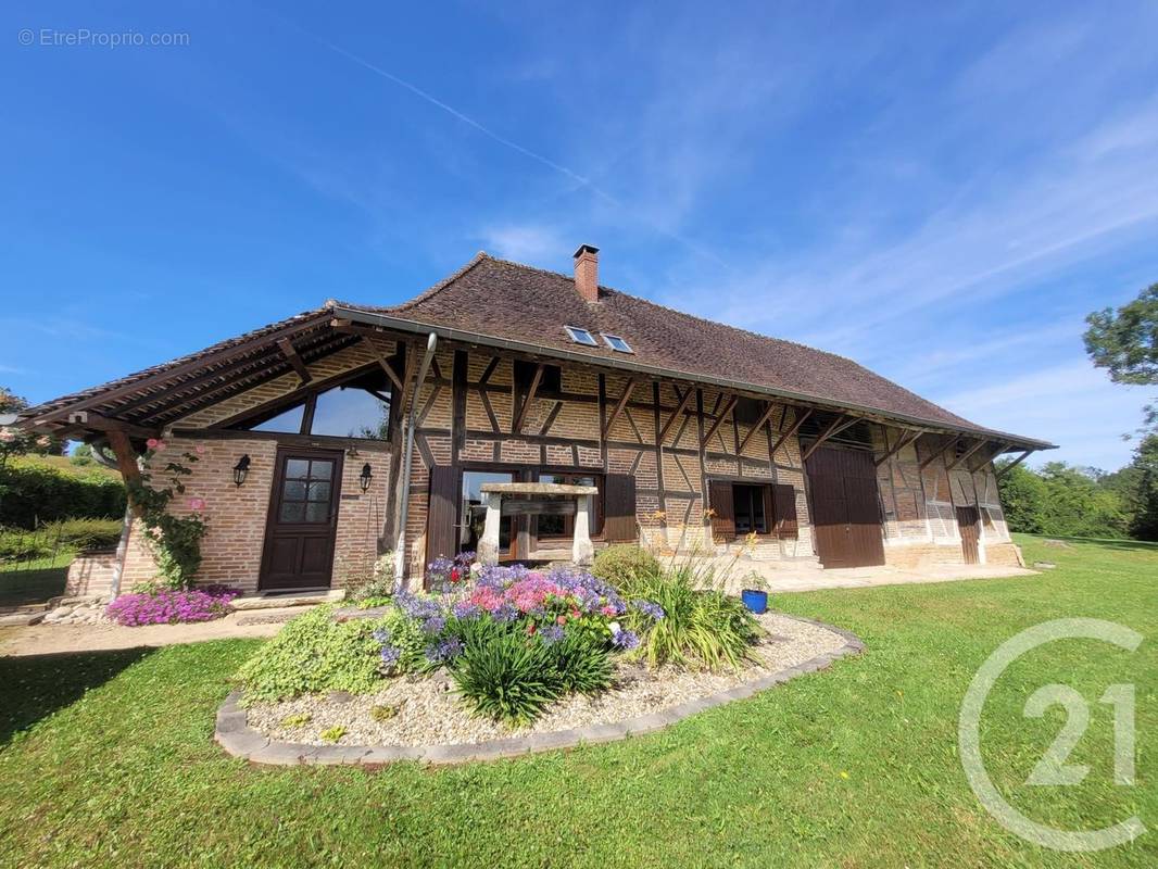 Maison à MONTPONT-EN-BRESSE