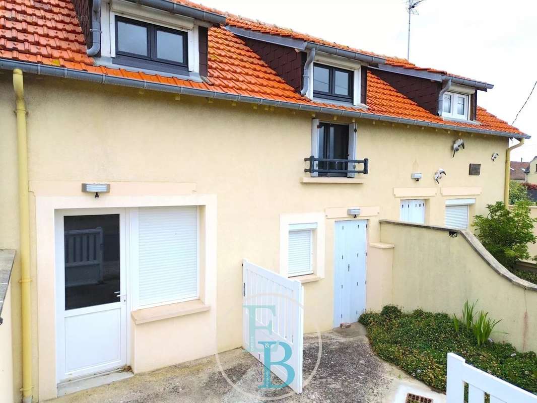 Appartement à BERNIERES-SUR-MER