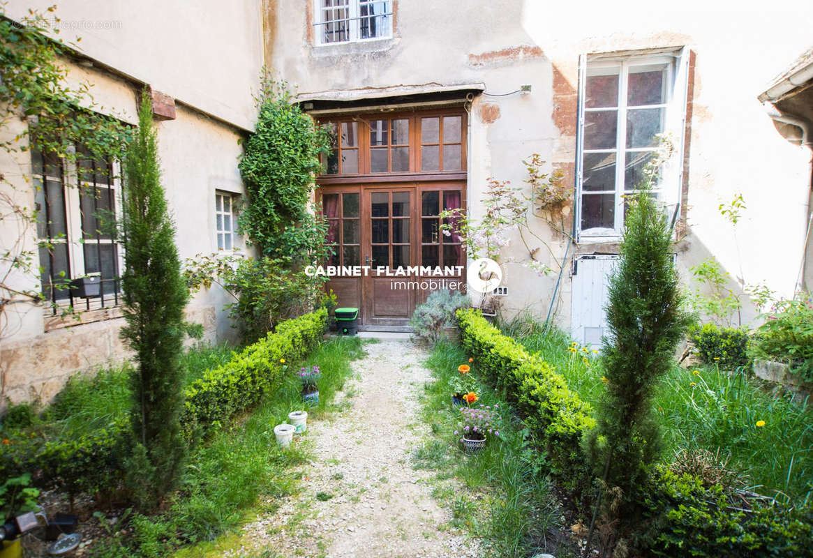 Maison à SEMUR-EN-AUXOIS