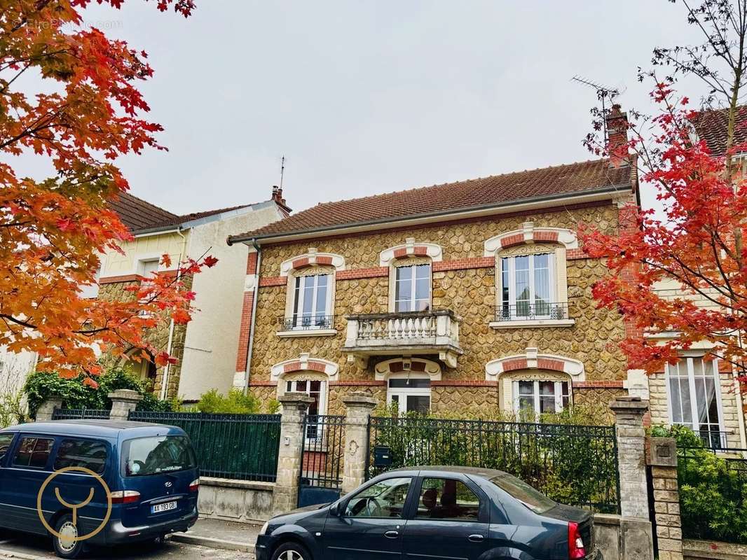 Maison à ROMILLY-SUR-SEINE