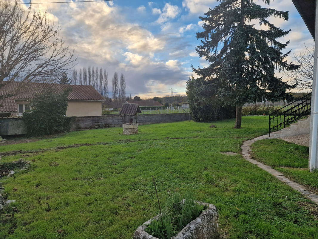 Maison à COGNAC