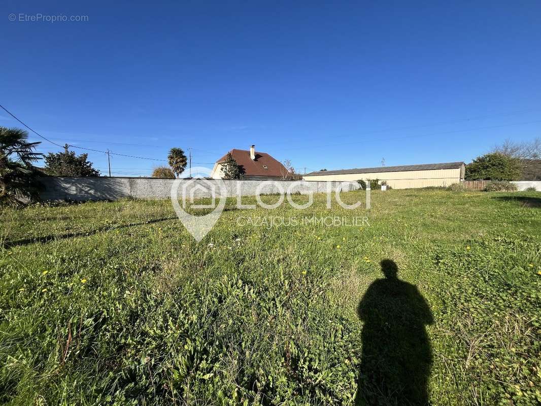 Terrain à MEILLON