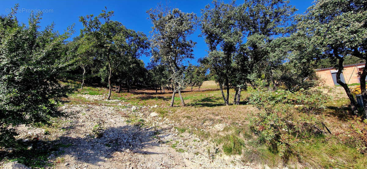 Terrain à ROCHEGUDE