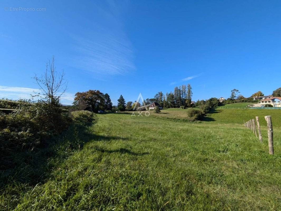 Terrain à SALIES-DE-BEARN