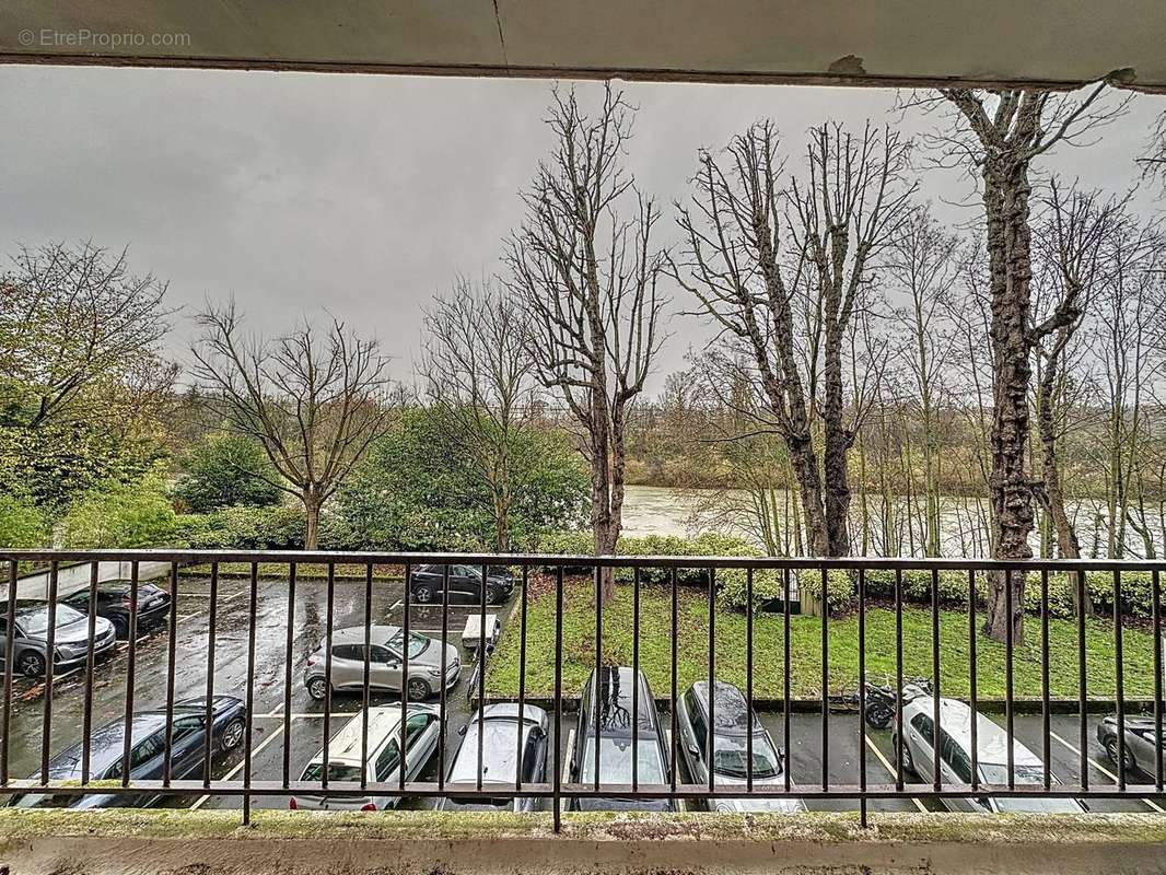 Appartement à MAISONS-ALFORT