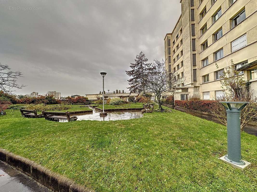 Appartement à MAISONS-ALFORT