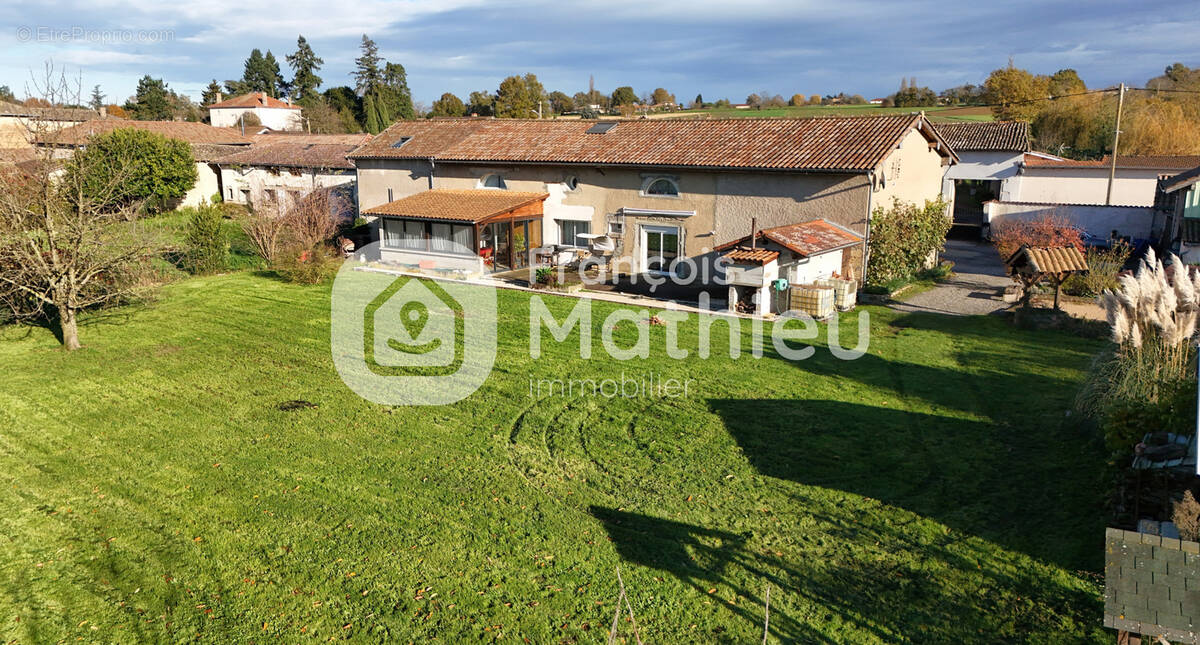 Maison à SAINT-DIDIER-SUR-CHALARONNE