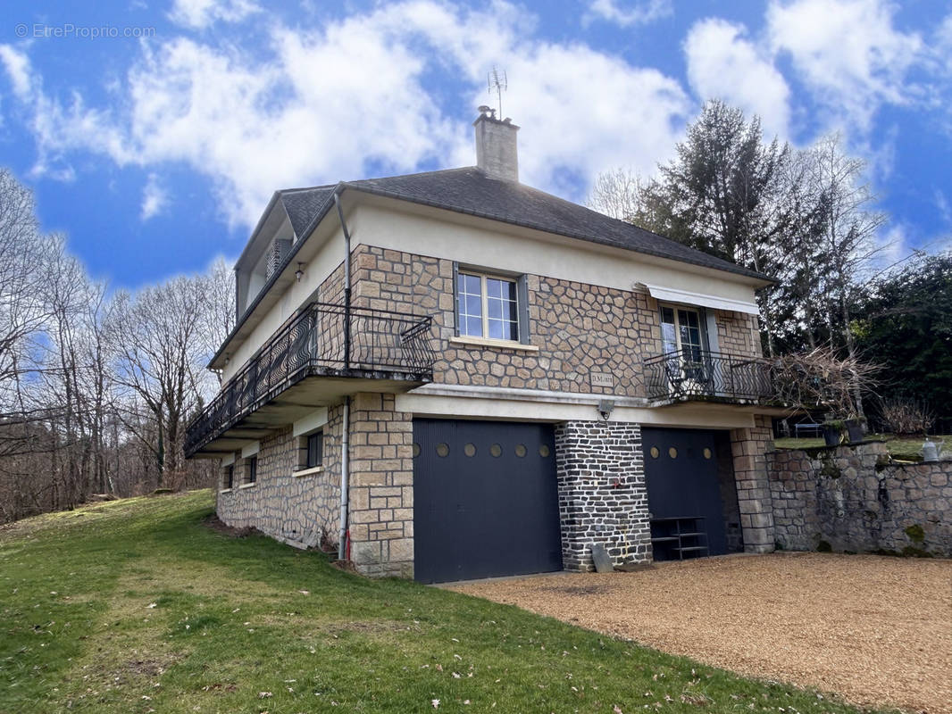 Maison à EYREIN