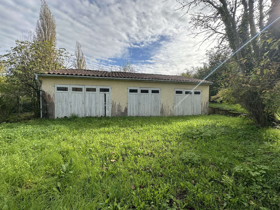 Maison à CHALAIS