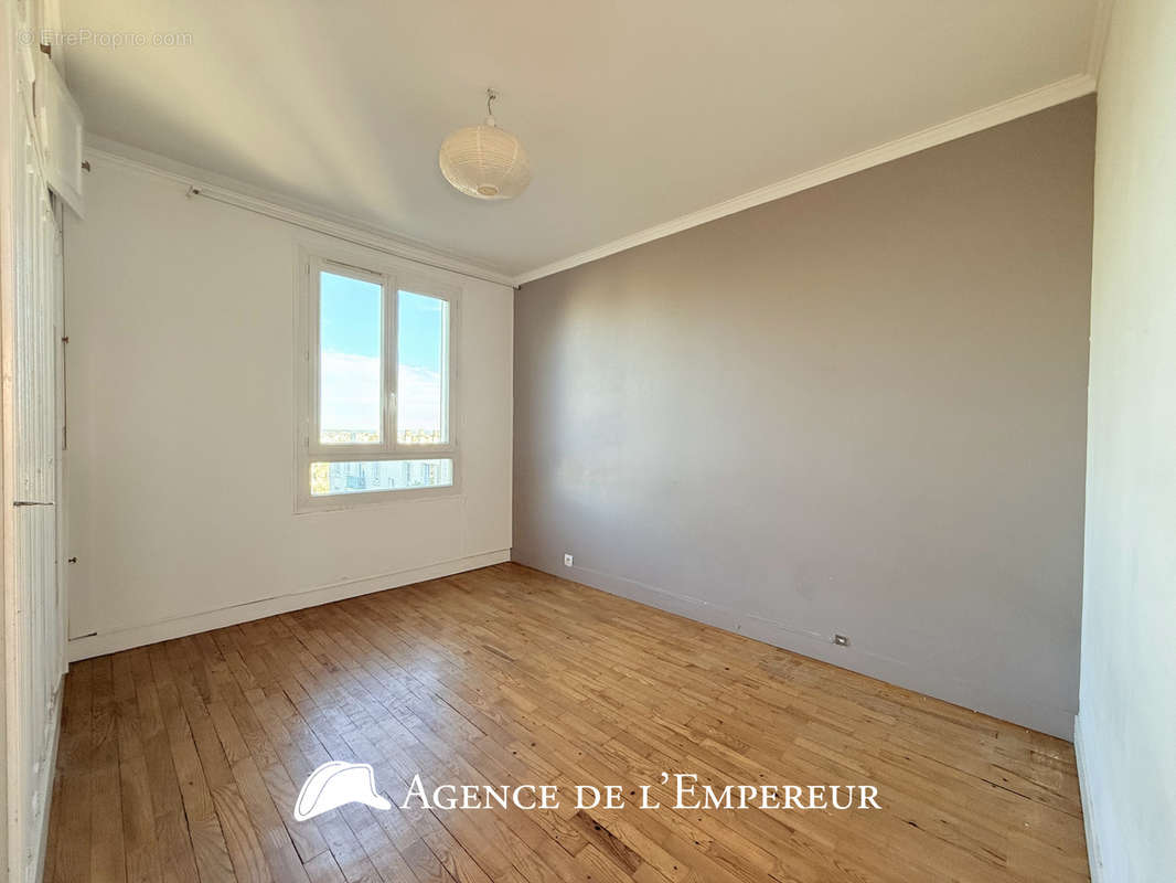 Appartement à RUEIL-MALMAISON