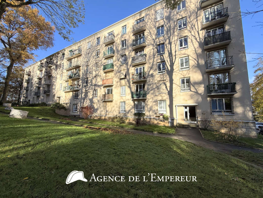 Appartement à RUEIL-MALMAISON