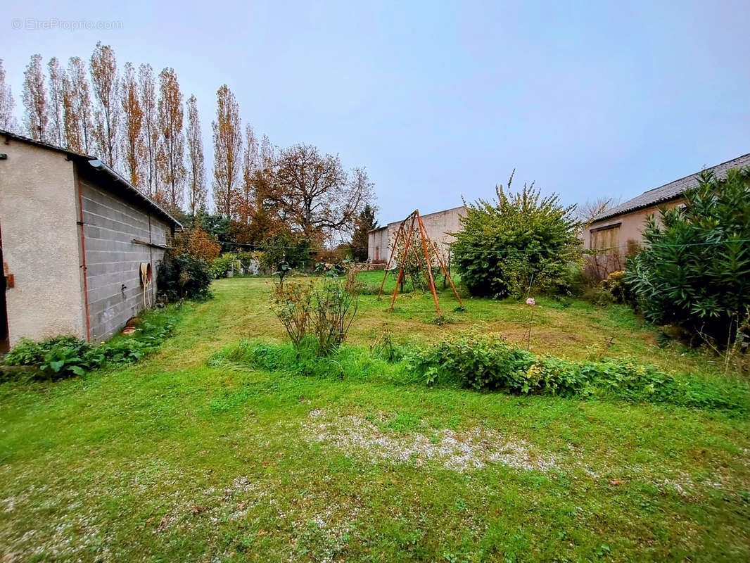 Maison à SOUSSAC