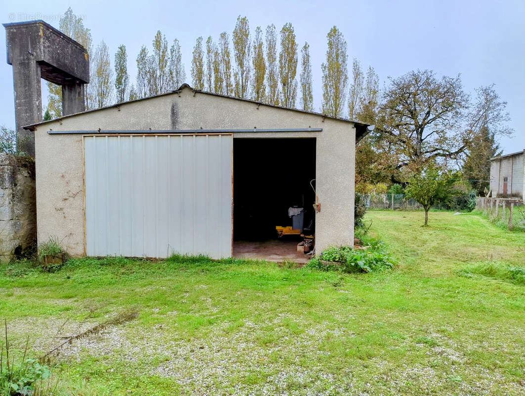 Maison à SOUSSAC