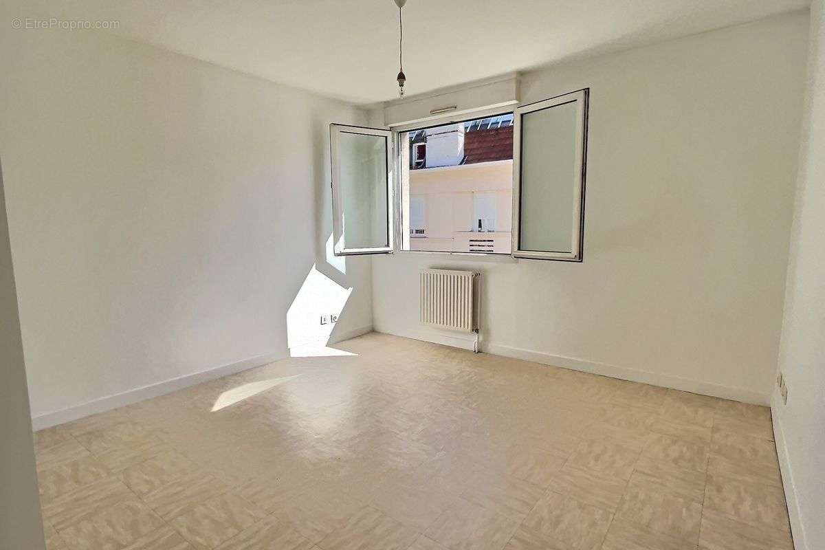 Appartement à LYON-3E