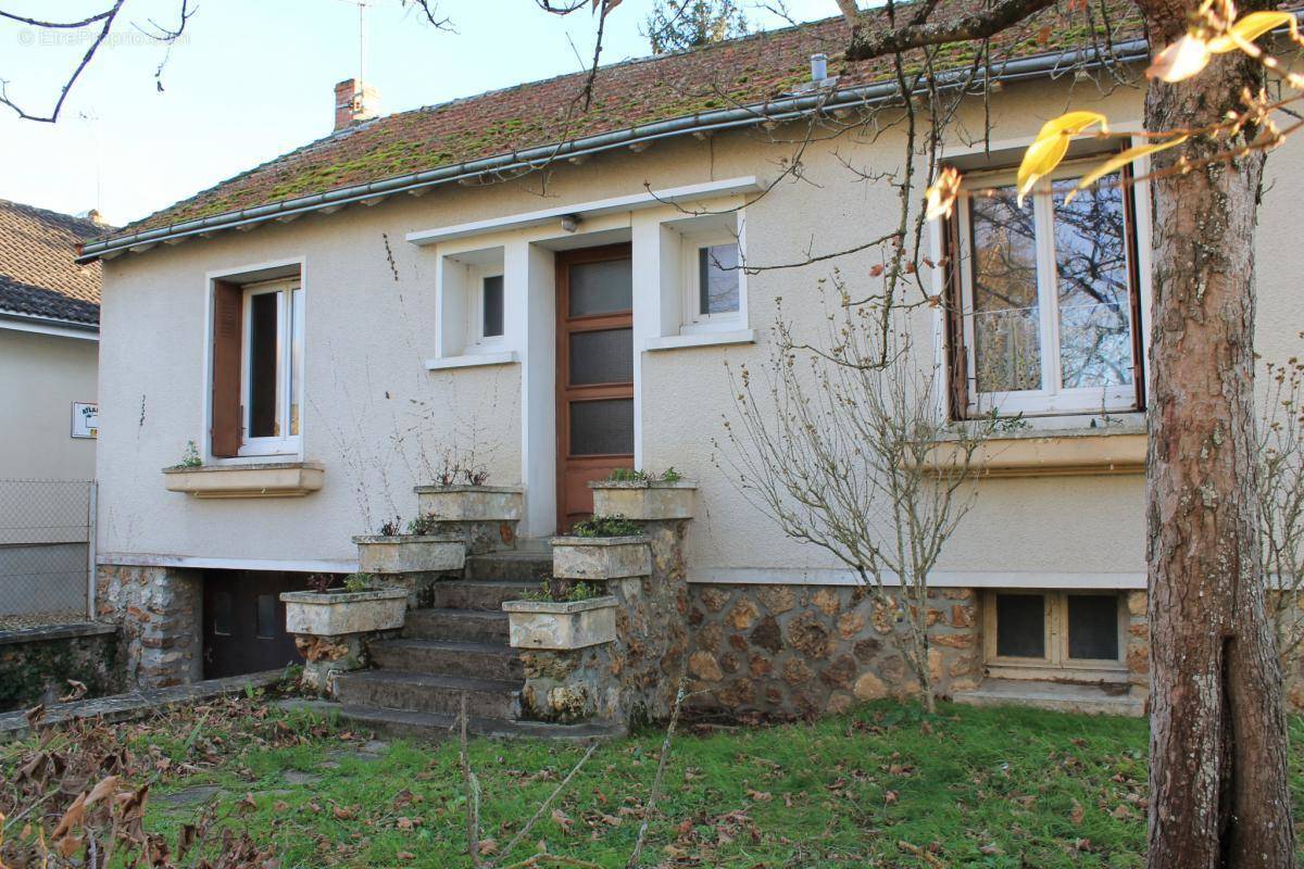 Maison à VOUNEUIL-SUR-VIENNE