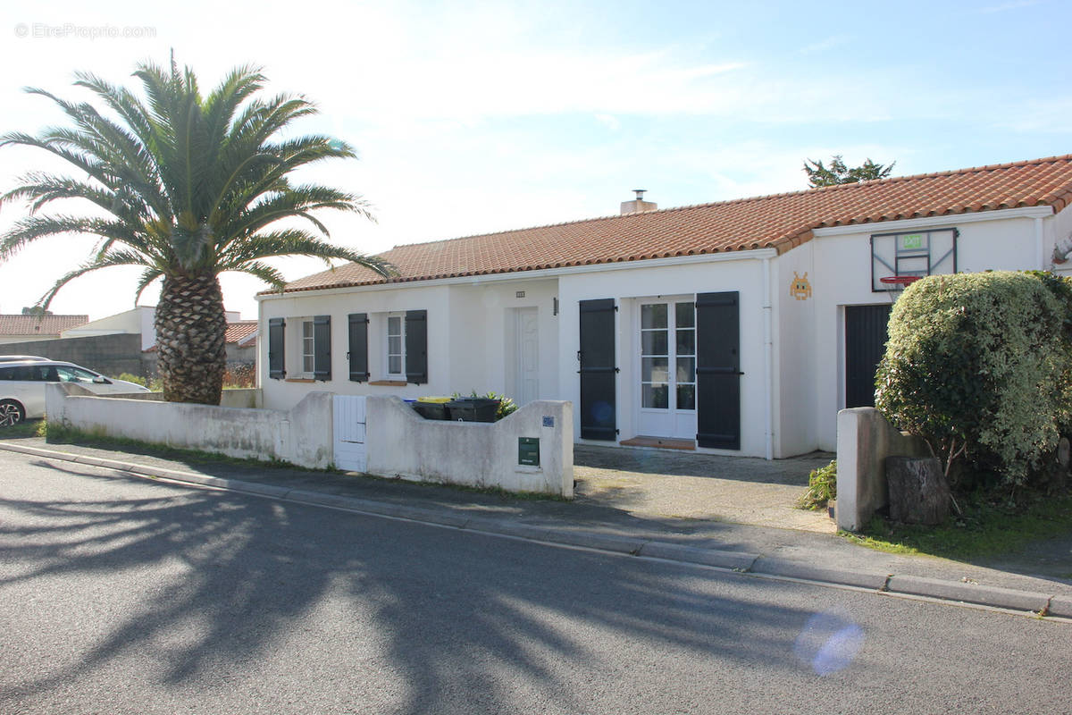 Maison à L&#039;EPINE