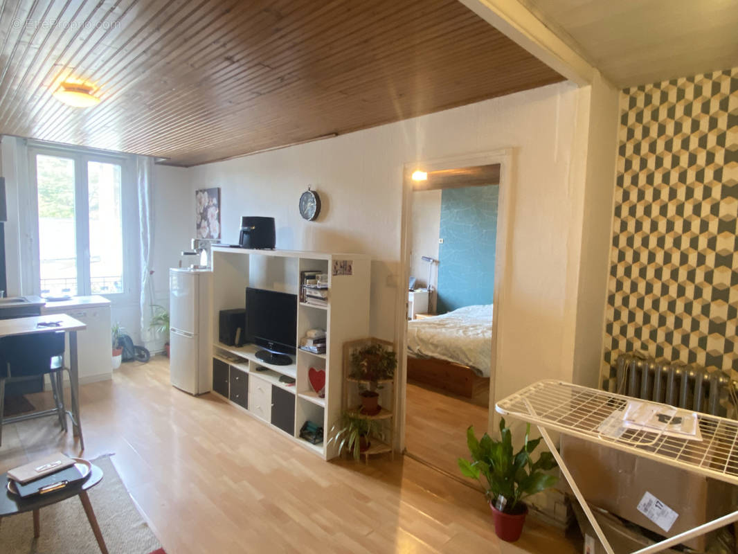 Appartement à SAINT-ETIENNE