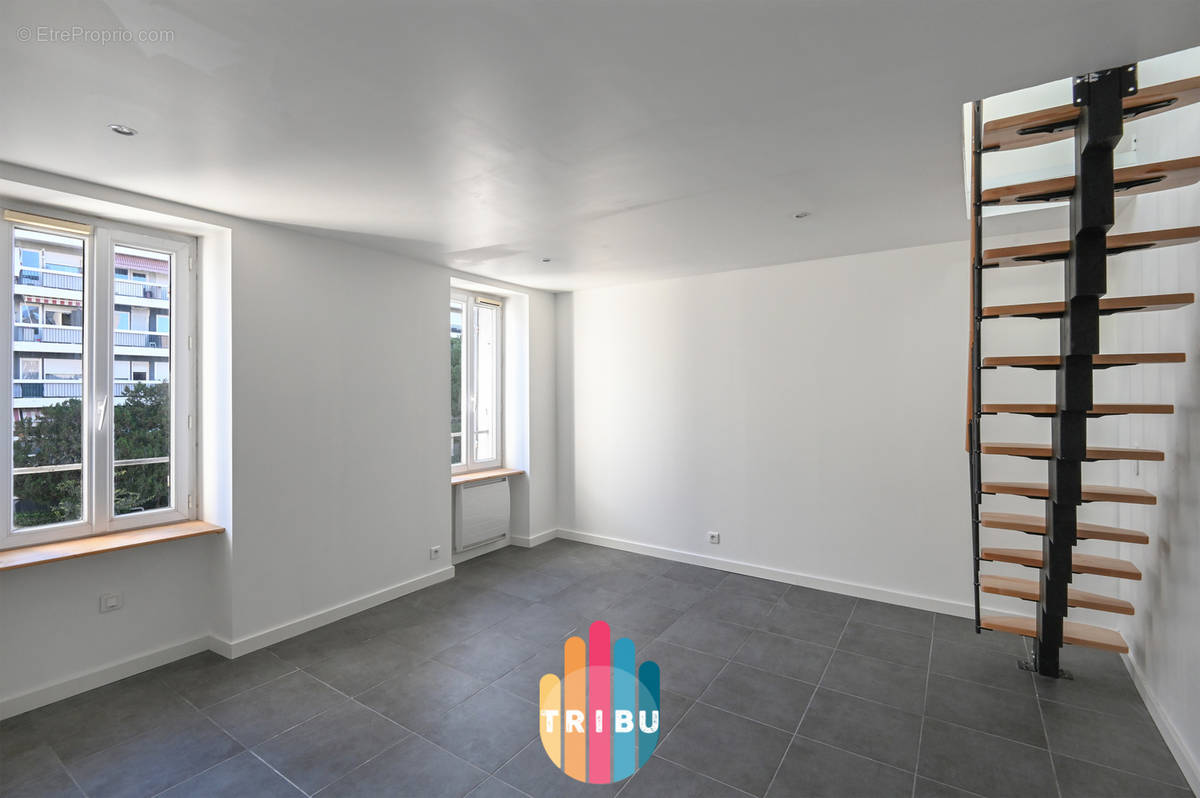 Appartement à MARSEILLE-8E