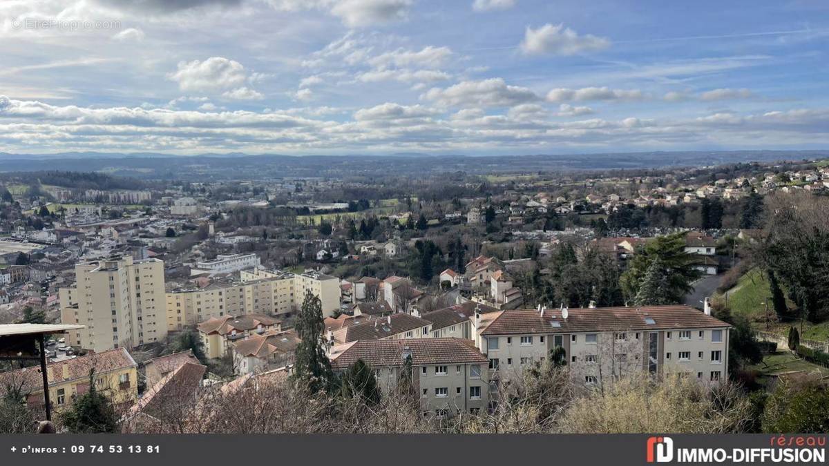 Appartement à THIERS