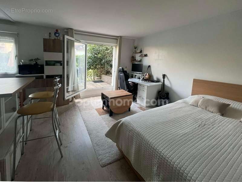 Appartement à LE PLESSIS-BOUCHARD