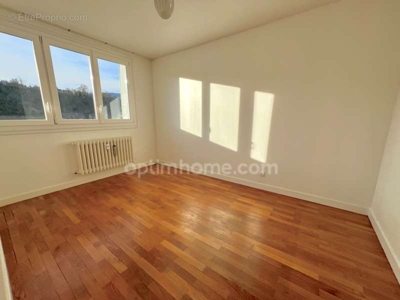 Appartement à AIX-LES-BAINS