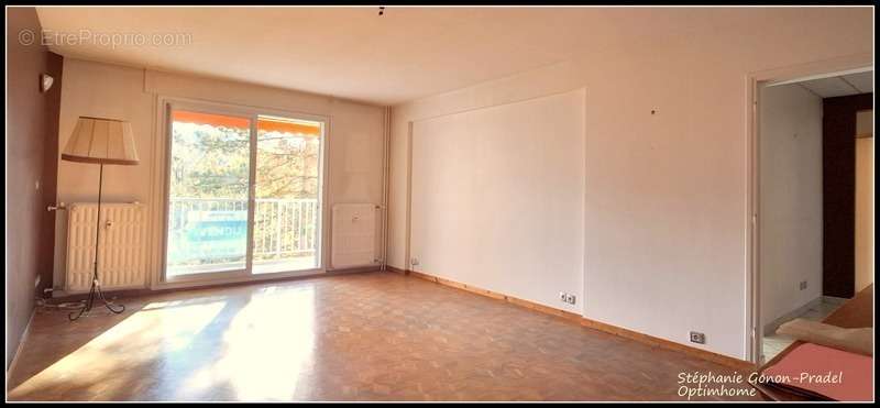 Appartement à MEYLAN