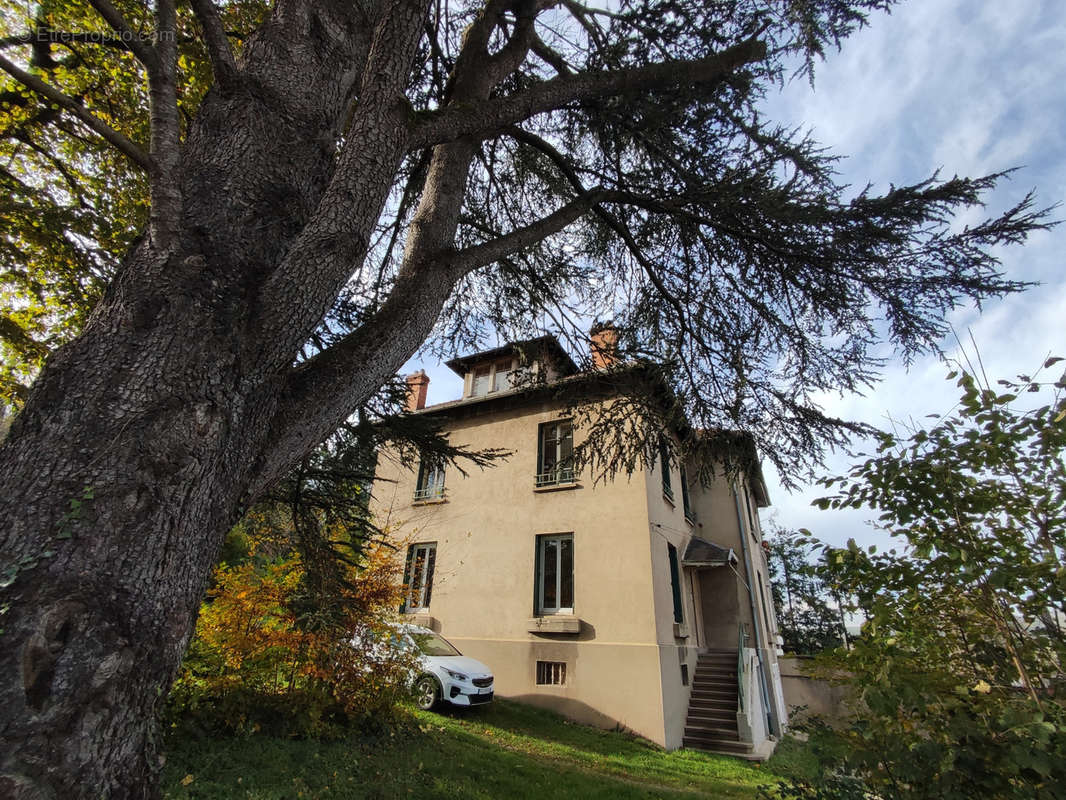 Maison à LA TALAUDIERE