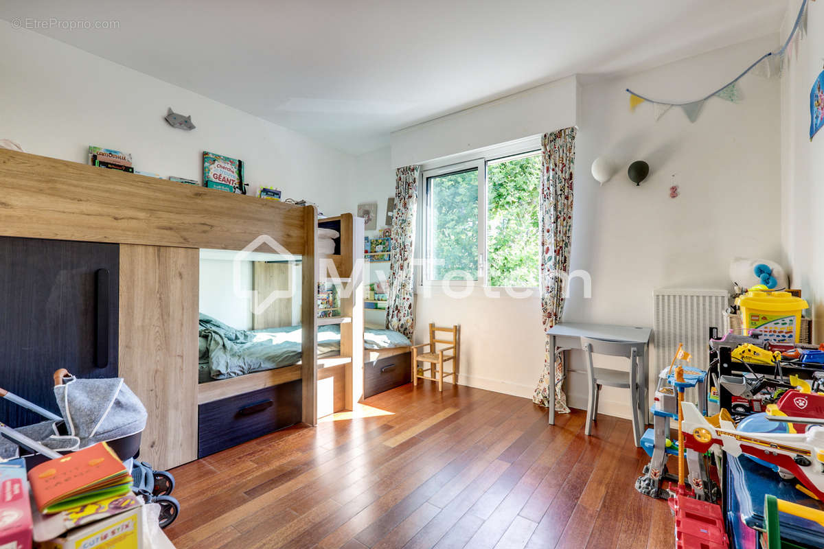 Appartement à RUEIL-MALMAISON