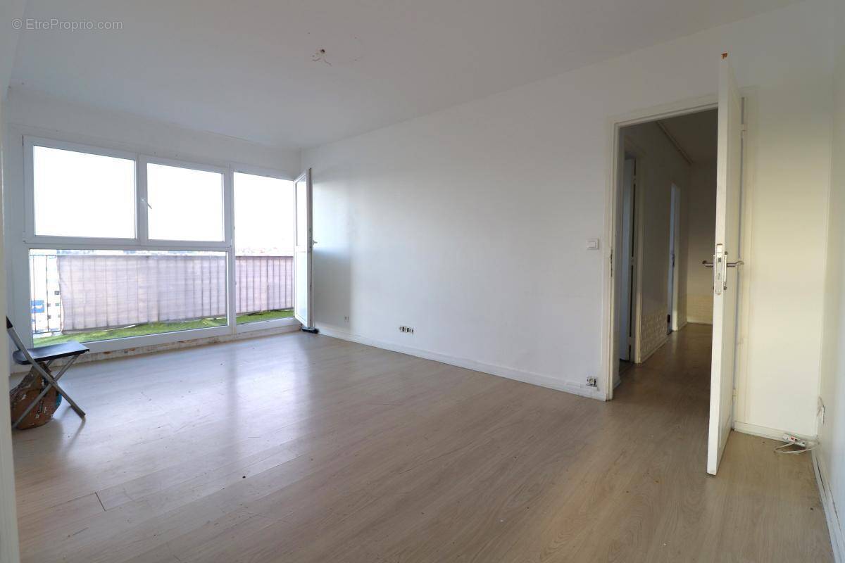 Appartement à VIRY-CHATILLON