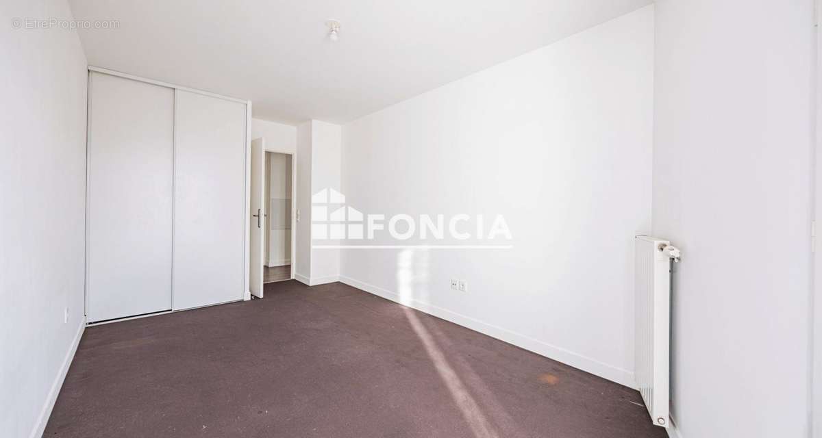 Appartement à NANTERRE