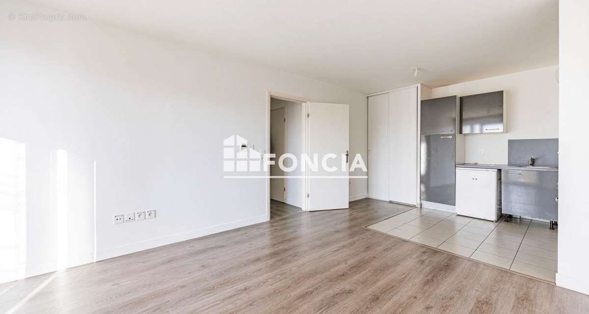 Appartement à NANTERRE