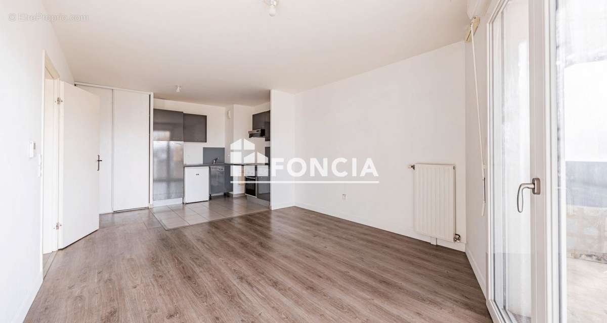 Appartement à NANTERRE