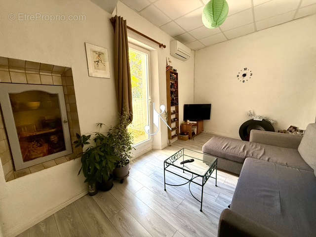 Appartement à ROQUEVAIRE