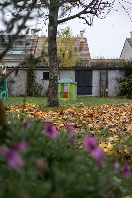 Maison à VERT-LE-GRAND