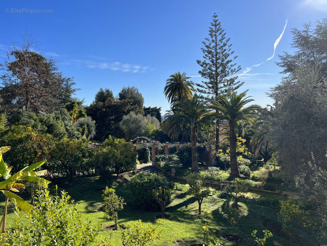 Appartement à MENTON