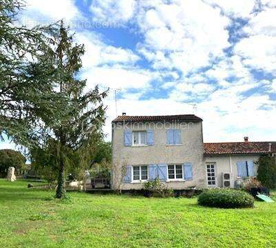 Maison à CHATEAUNEUF-SUR-CHARENTE