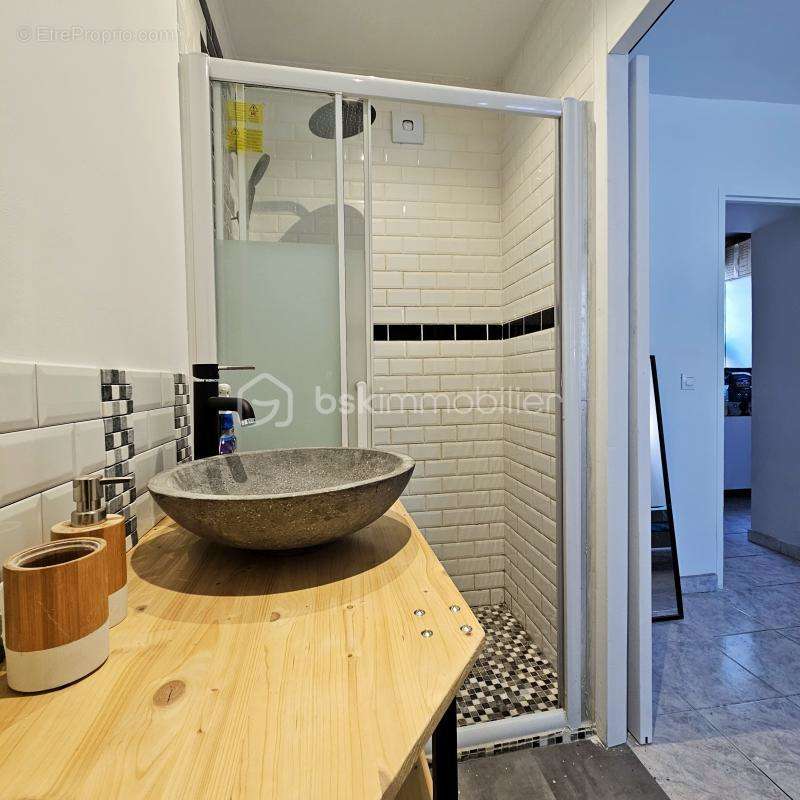 Appartement à MARSEILLE-15E