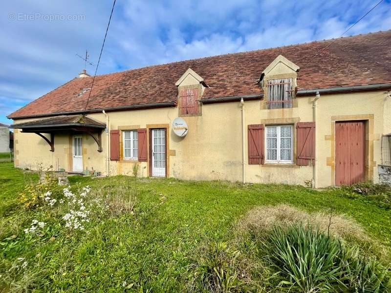 Maison à GUEUGNON