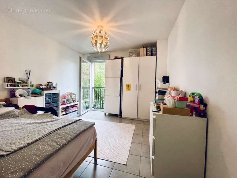 Appartement à SAINT-GENIS-POUILLY