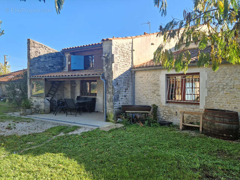 Maison à TONNAY-BOUTONNE