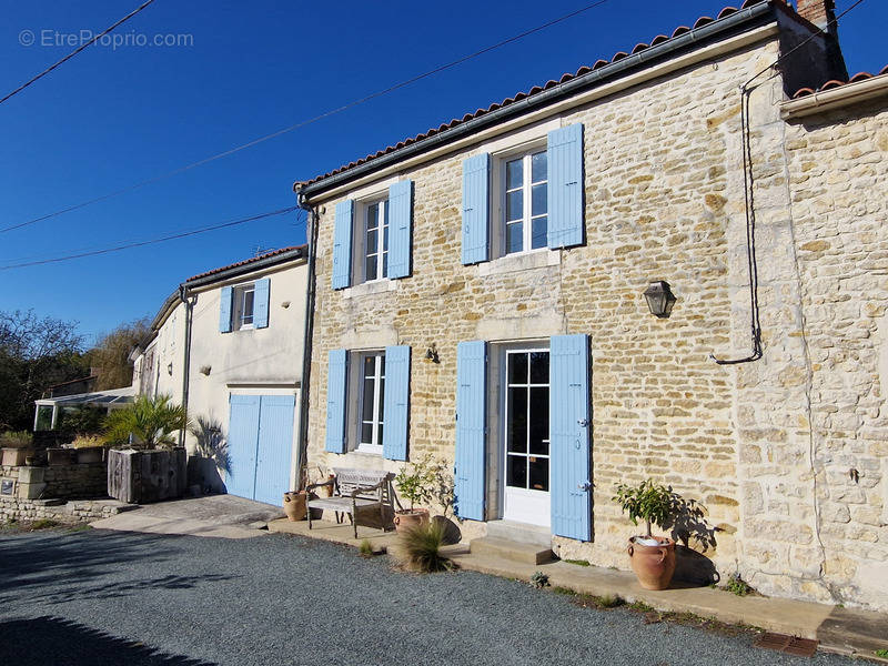 Maison à TONNAY-BOUTONNE