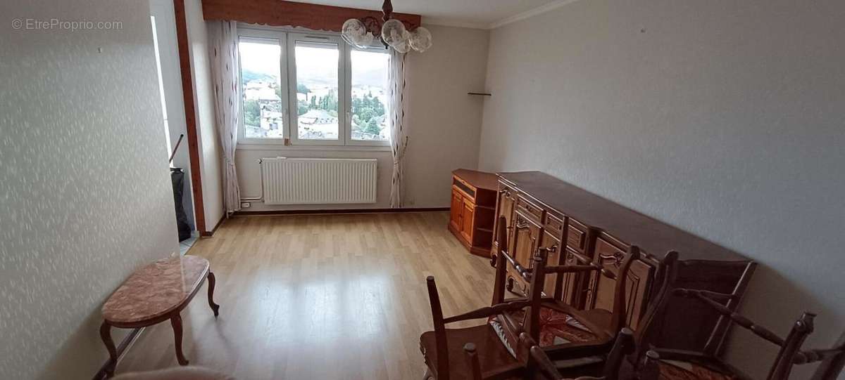 Appartement à COGNIN