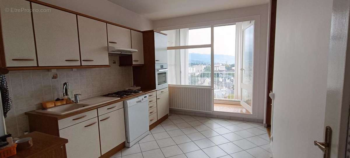 Appartement à COGNIN