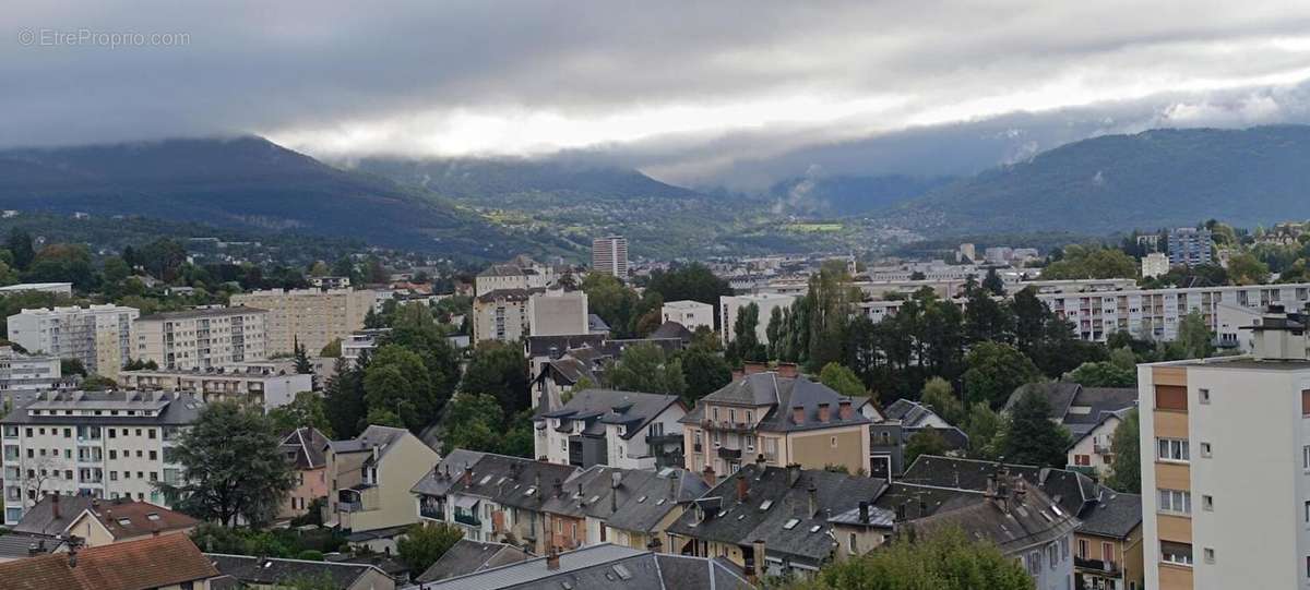 Appartement à COGNIN