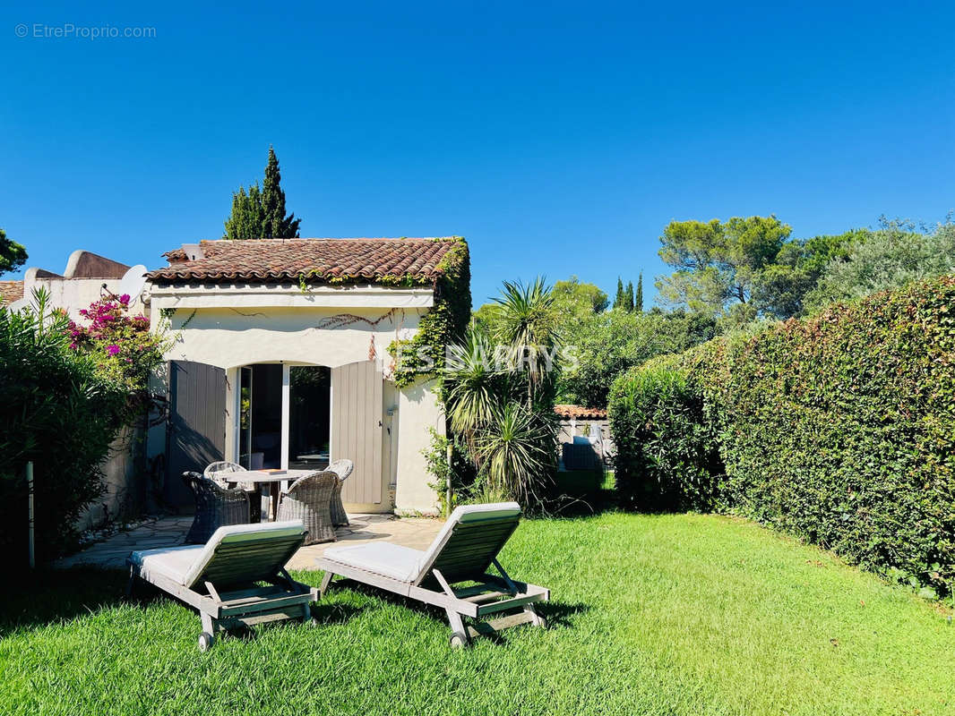 Maison à RAMATUELLE