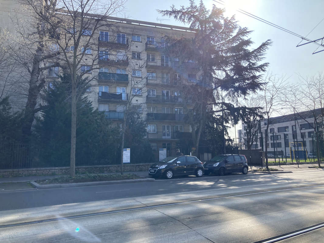 Appartement à PIERREFITTE-SUR-SEINE